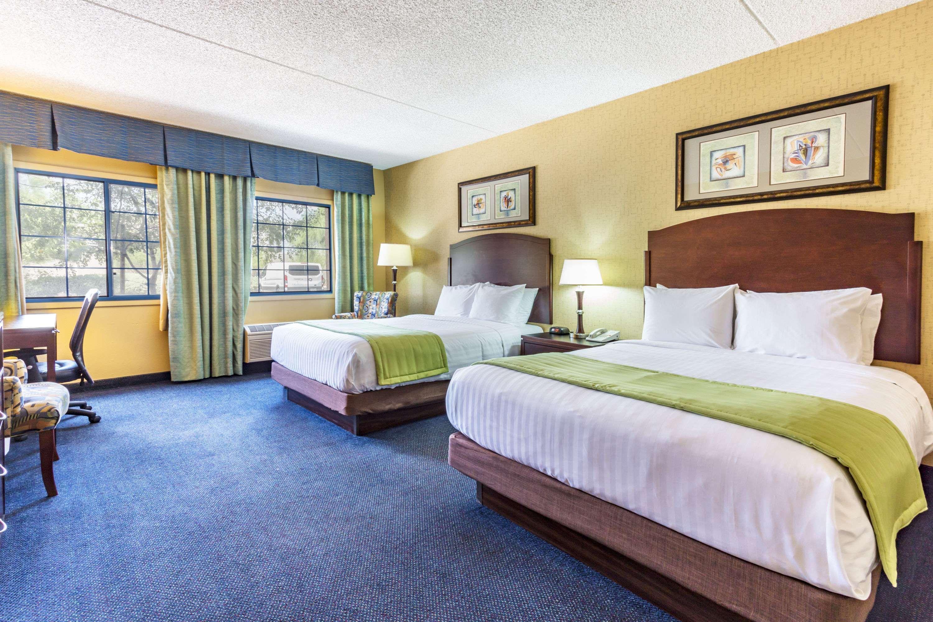 Days Inn & Suites By Wyndham Mesa Near Phoenix Екстериор снимка