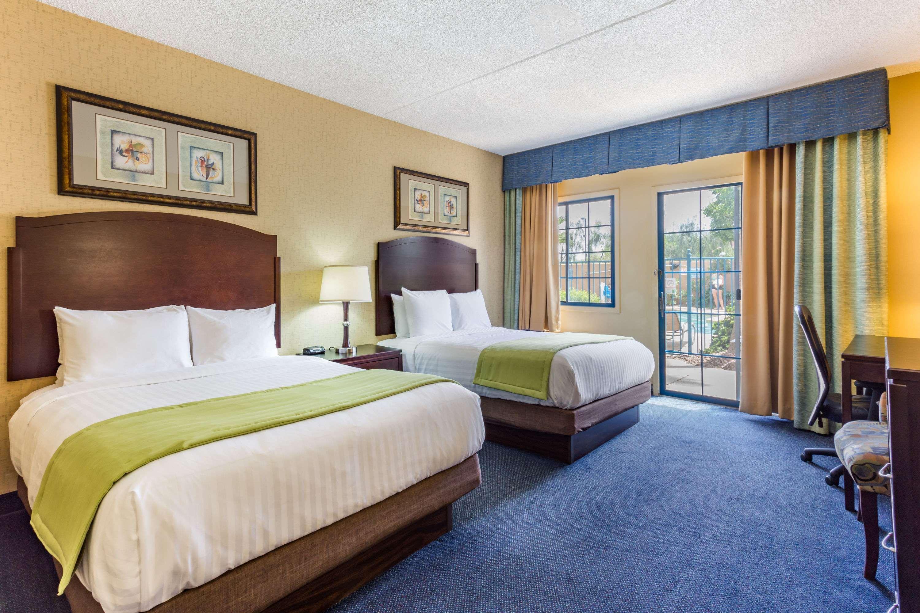 Days Inn & Suites By Wyndham Mesa Near Phoenix Екстериор снимка