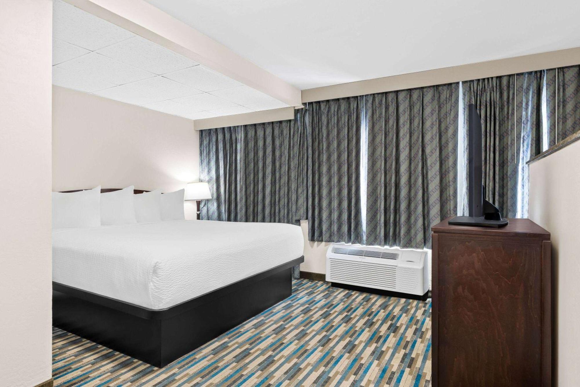 Days Inn & Suites By Wyndham Mesa Near Phoenix Екстериор снимка