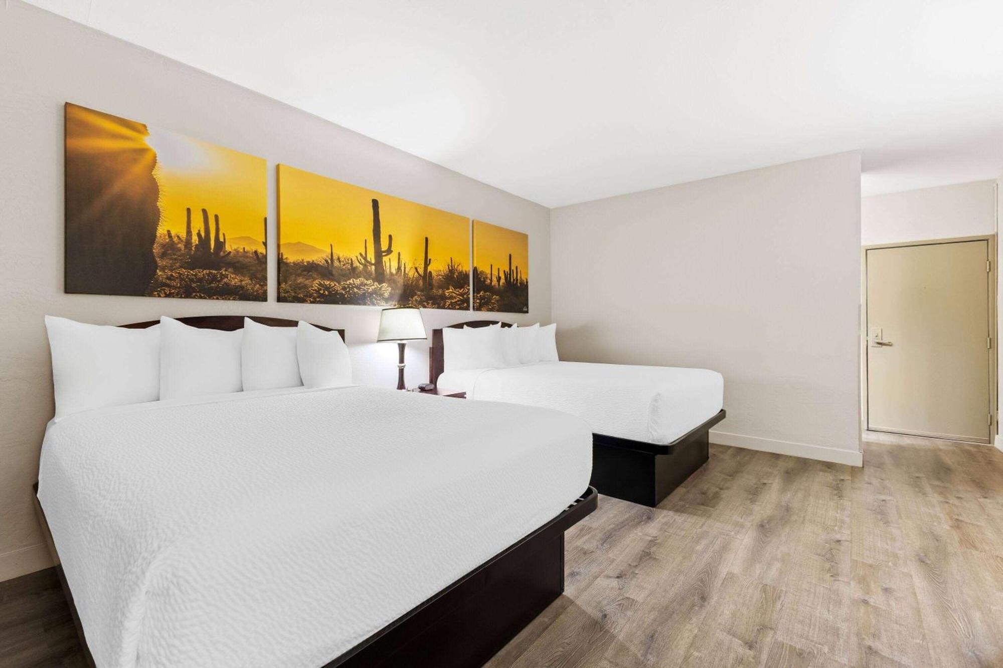 Days Inn & Suites By Wyndham Mesa Near Phoenix Екстериор снимка
